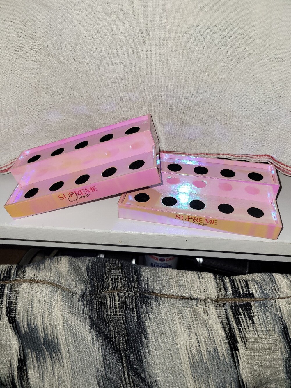 JSC Supreme Gloss holder